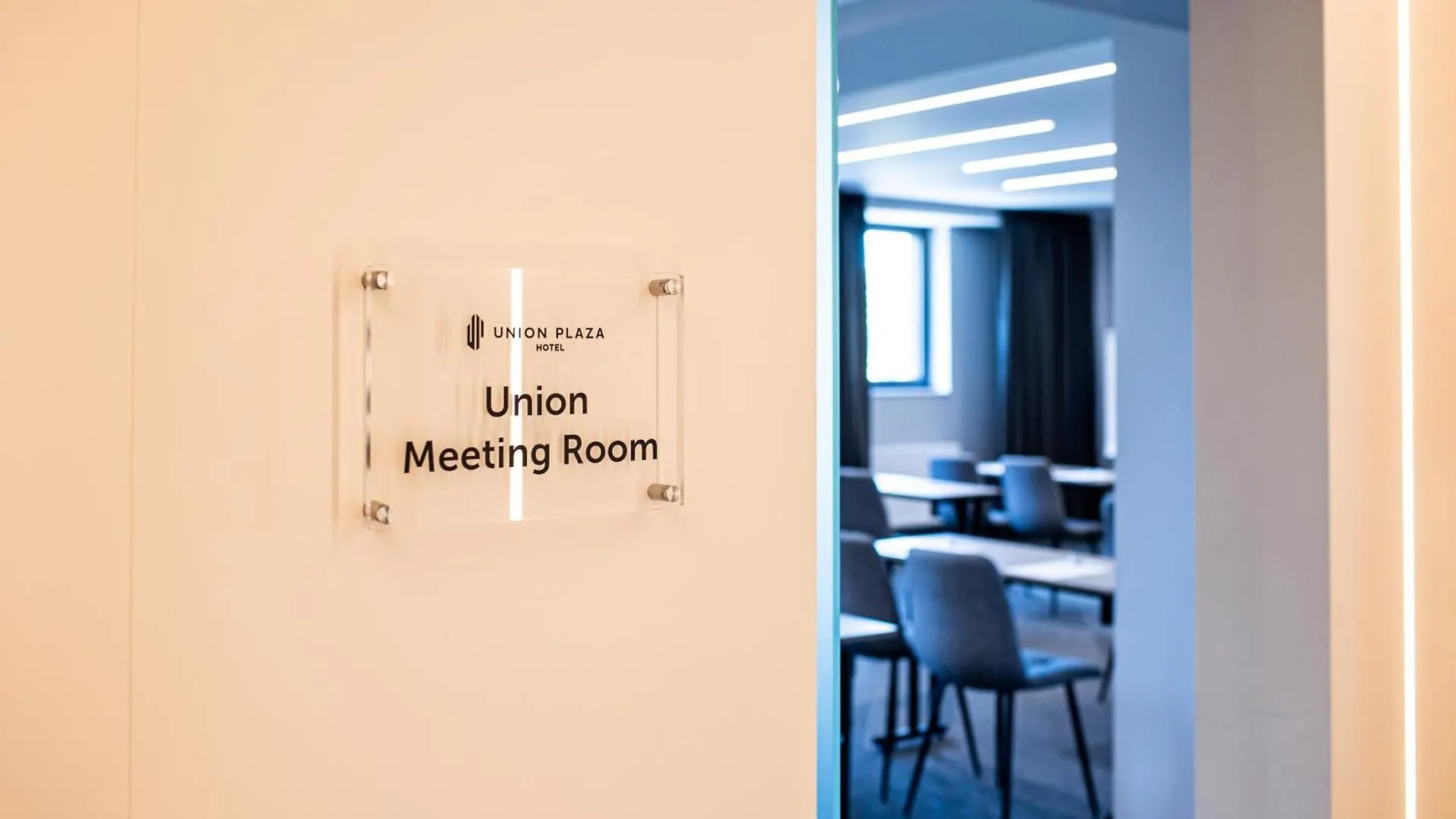 Union Plaza Hotel Boekarest
