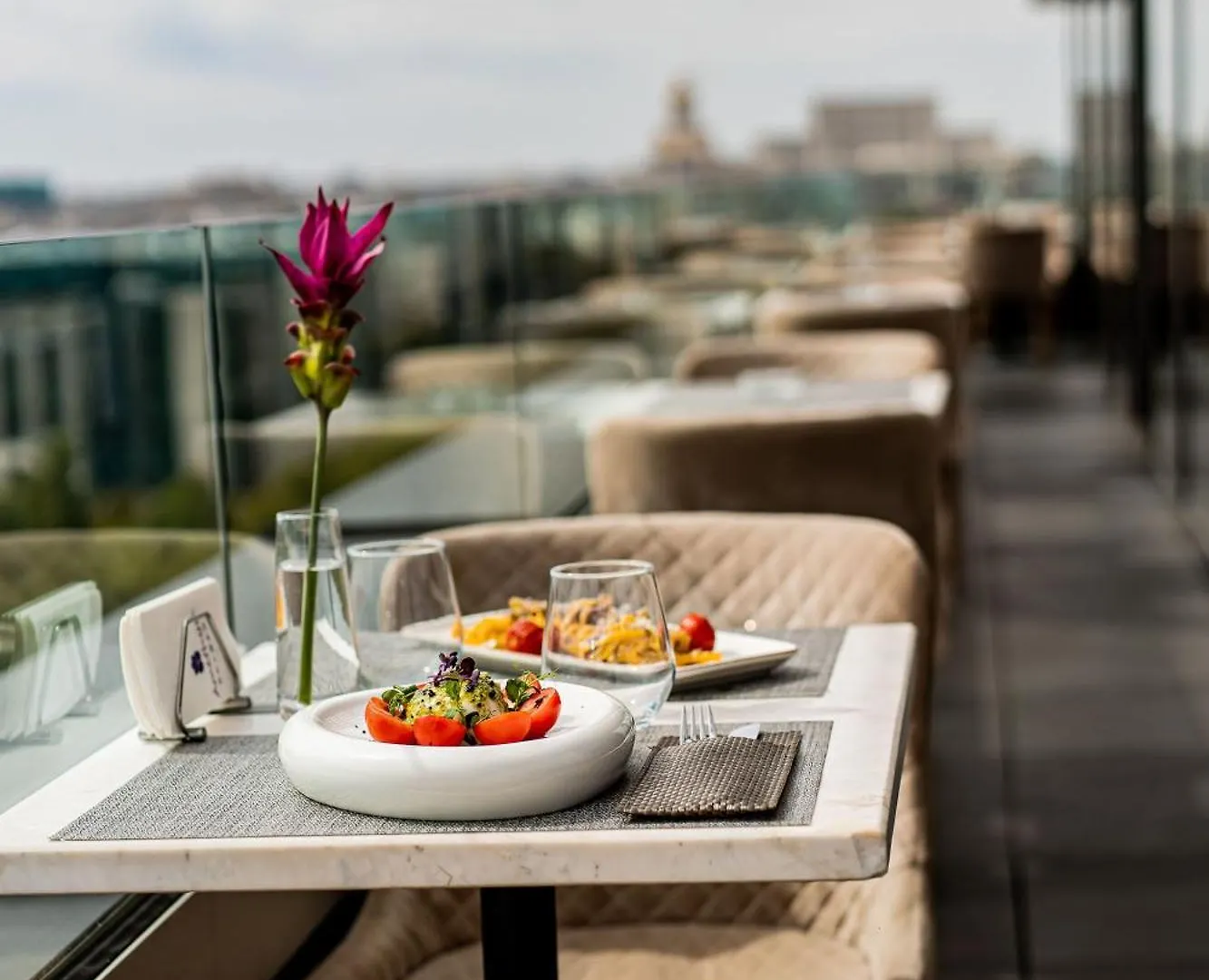 Union Plaza Hotel Boekarest 4*,
