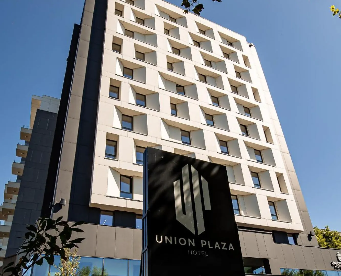 Union Plaza Hotel Boekarest 4*,